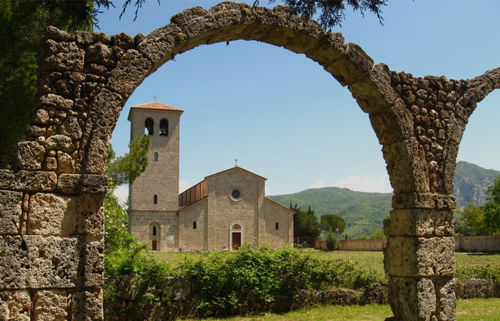 Venafro-â-Campobasso-â-Castel-San-Vincenzo700x450